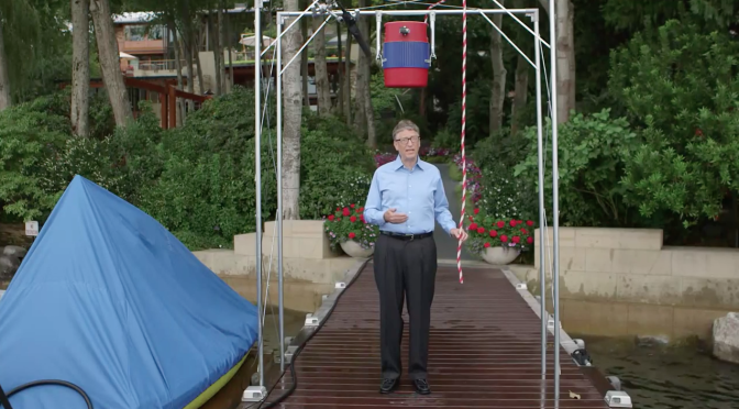 Bill gates crée une machine pour l’Ice Bucket Challenge