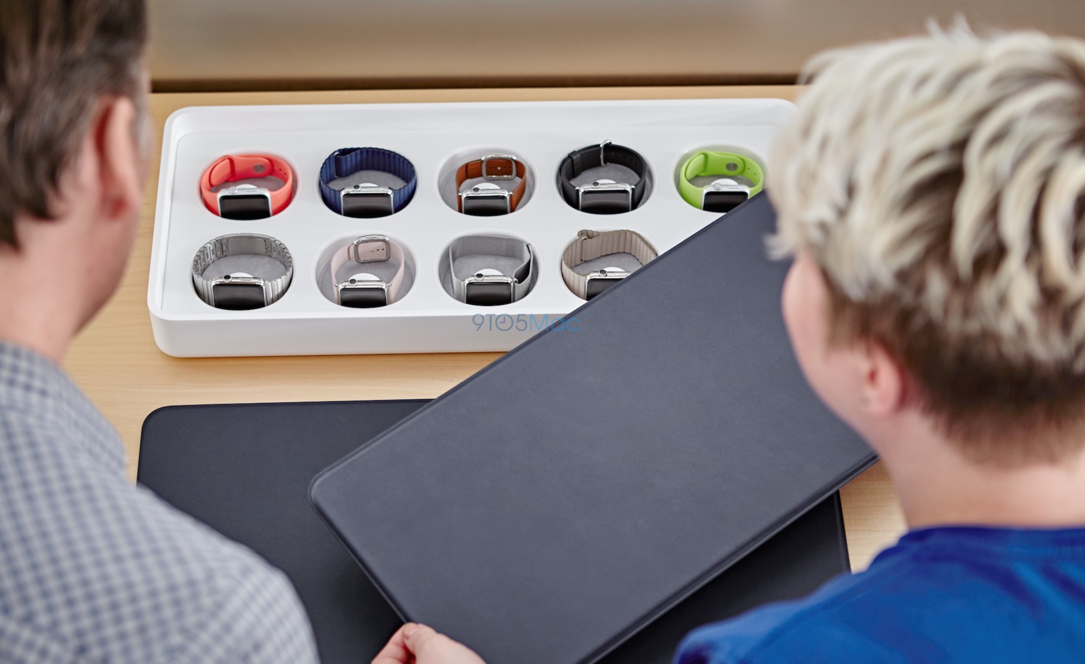 L'Apple Watch lors des essayages en Apple Store